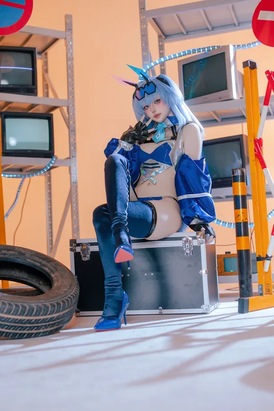 碧蓝航线 花园赛车服 - 屿鱼